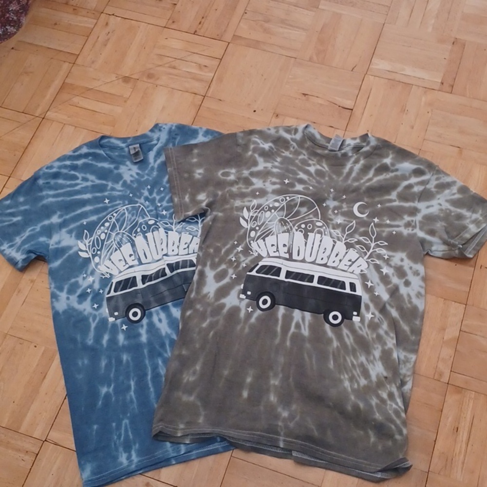 Tie dyed tee shirts VW van blue and green women's size small